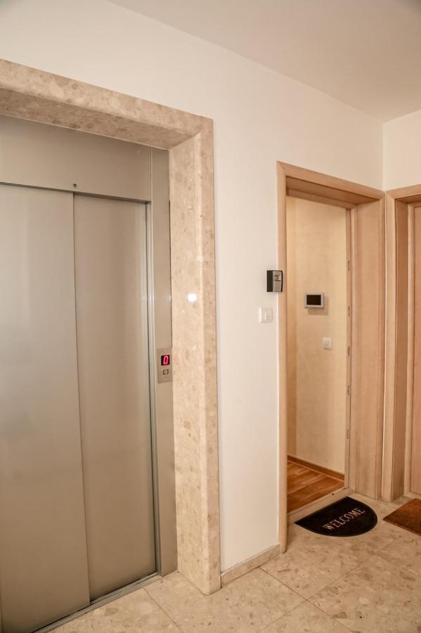 Miha Apartment Belgrad Exterior foto